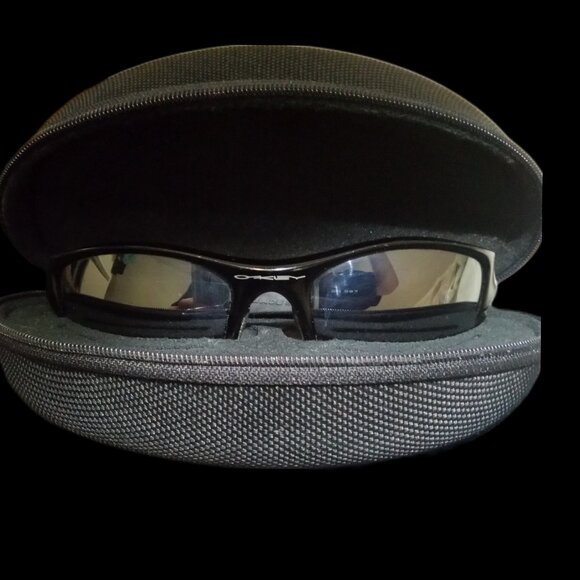 Oakley Sunglasses - Picture 2 of 6